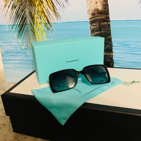Tiffany sunglasses - Picture 1 of 3